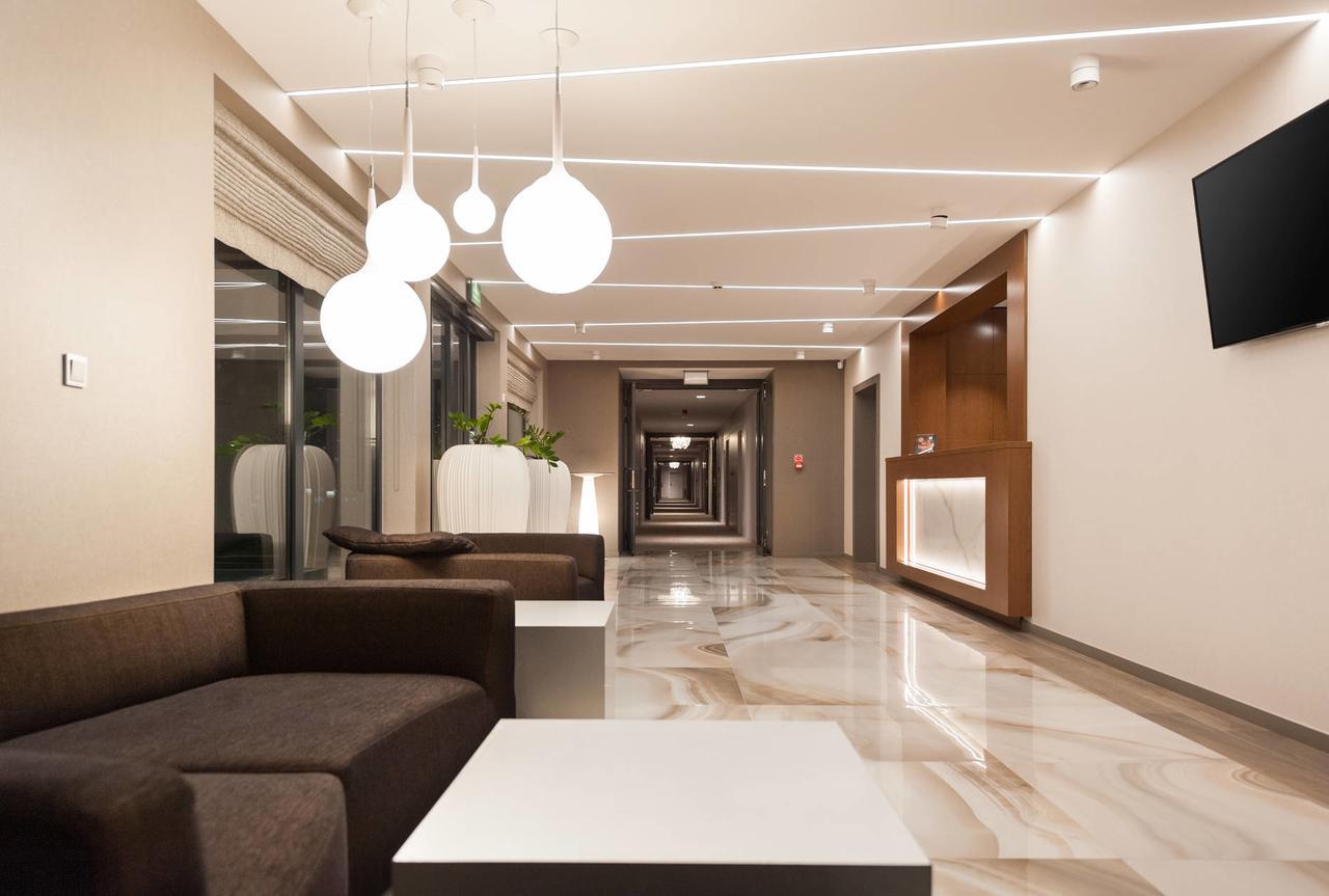 Rezydencja Sosnowa Luxury Hotel يانوف لوبلسكي المظهر الخارجي الصورة