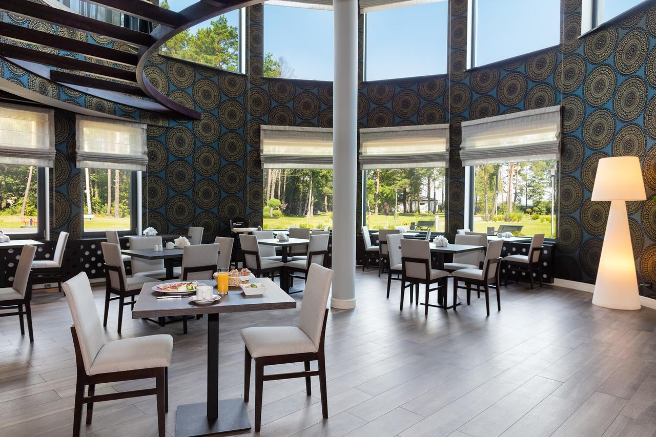 Rezydencja Sosnowa Luxury Hotel يانوف لوبلسكي المظهر الخارجي الصورة